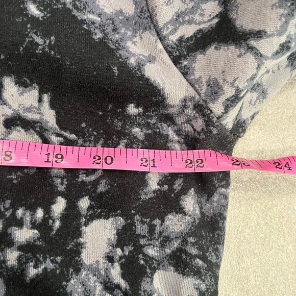 [M]Champion Black and Gray Tie-Dye Hoodie NWOT - Picture 5 of 9